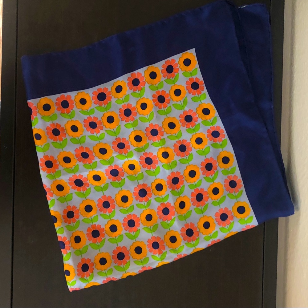 Vintage Silk Scarf Daisy Print